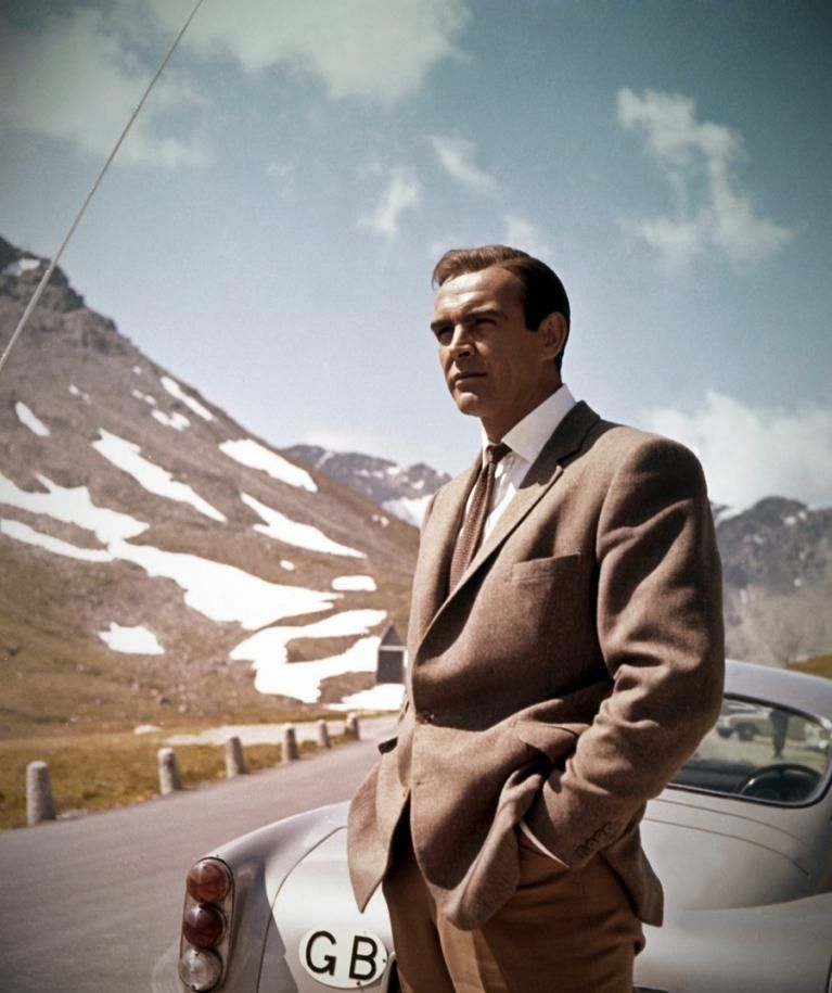 Новый Джеймс Бонд ― почему агент 007 уже не торт (тот) | 2