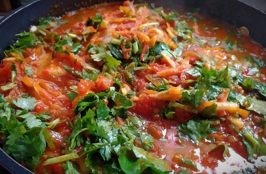 Рыба с овощами в томатном соусе с лемонграссом и карри | 17